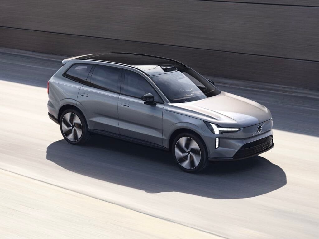 Volvo EX90 precio y lanzamiento